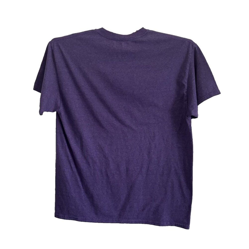 Gildan Halloween Purple T-Shirt Black Bat Graphic Size Large Short Sleeve - Picture 3 of 7